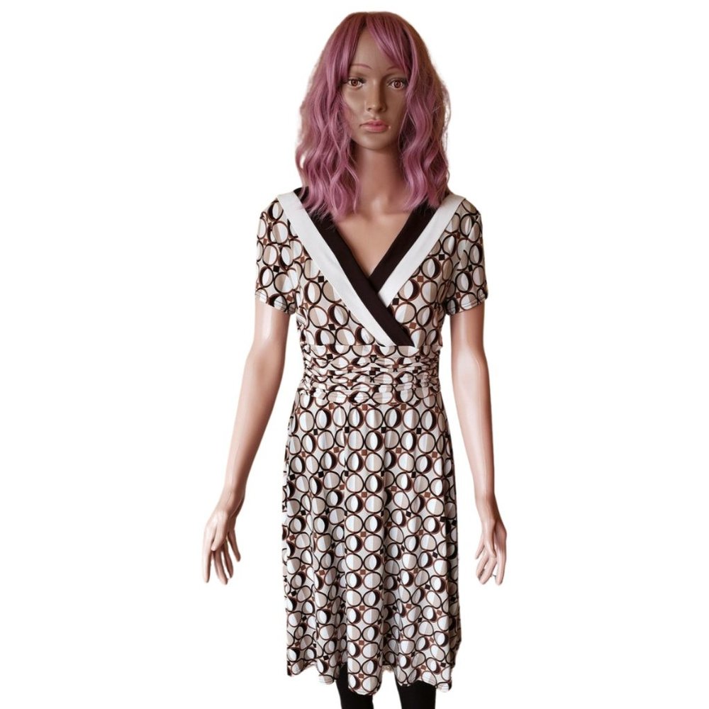 Sandra Darren V‑Neck Ruched Midi Dress – Size 8 - Picture 3 of 7